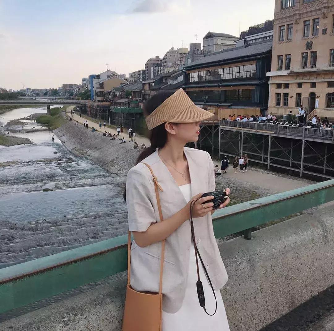 今年流行穿搭亚麻风,今夏流行穿亚麻高级炸了