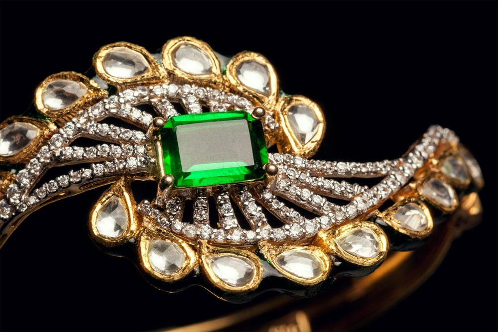 邻居起火，自己受损怎么办？家财险帮你换回损失