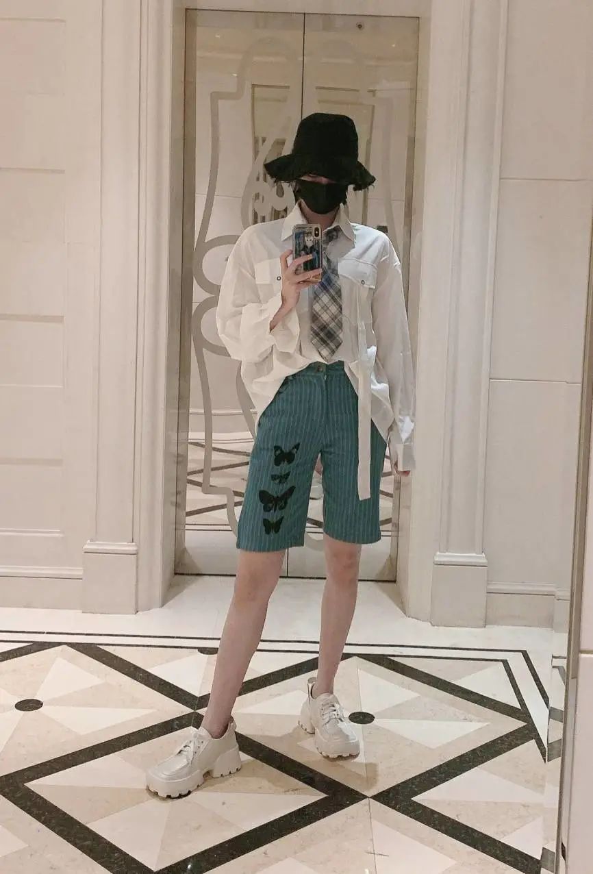 jennie甜酷风穿搭,jennie新造型lisa同款穿搭