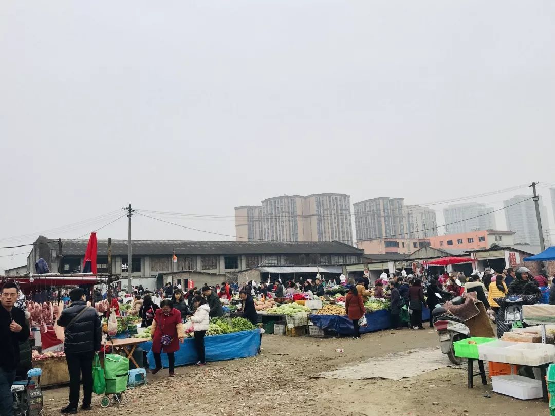 土土的土桥，露天集市粗放好逛