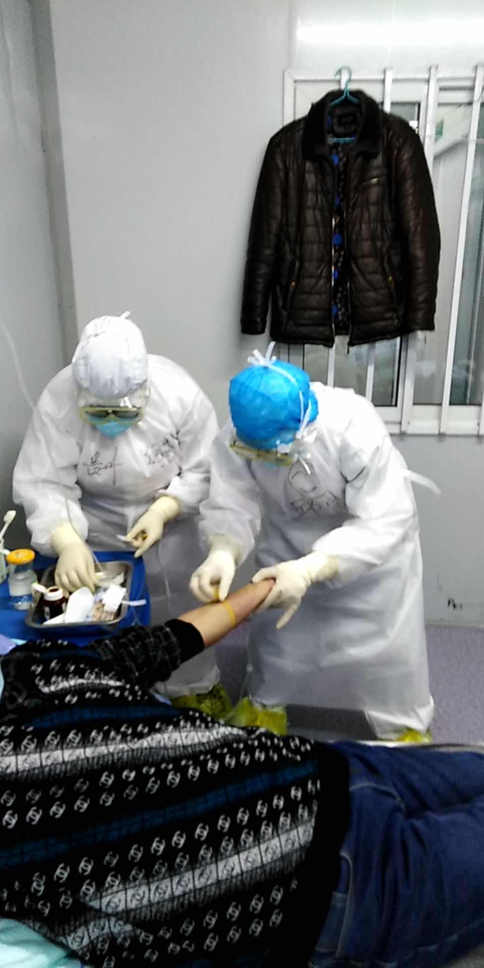 她是感染科护士也是酒店楼层长，祝在鄂州的她们节日快乐