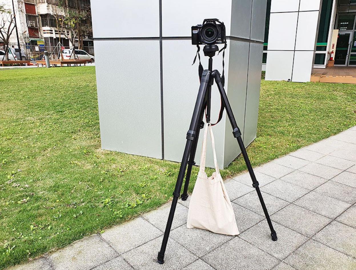 旅行三脚架推荐便携,三脚架拍摄支架户外方便携带测评