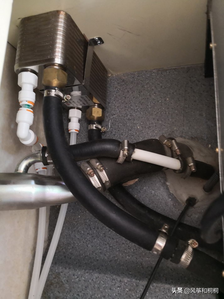 开房车自驾游的生活,老婆当专职司机