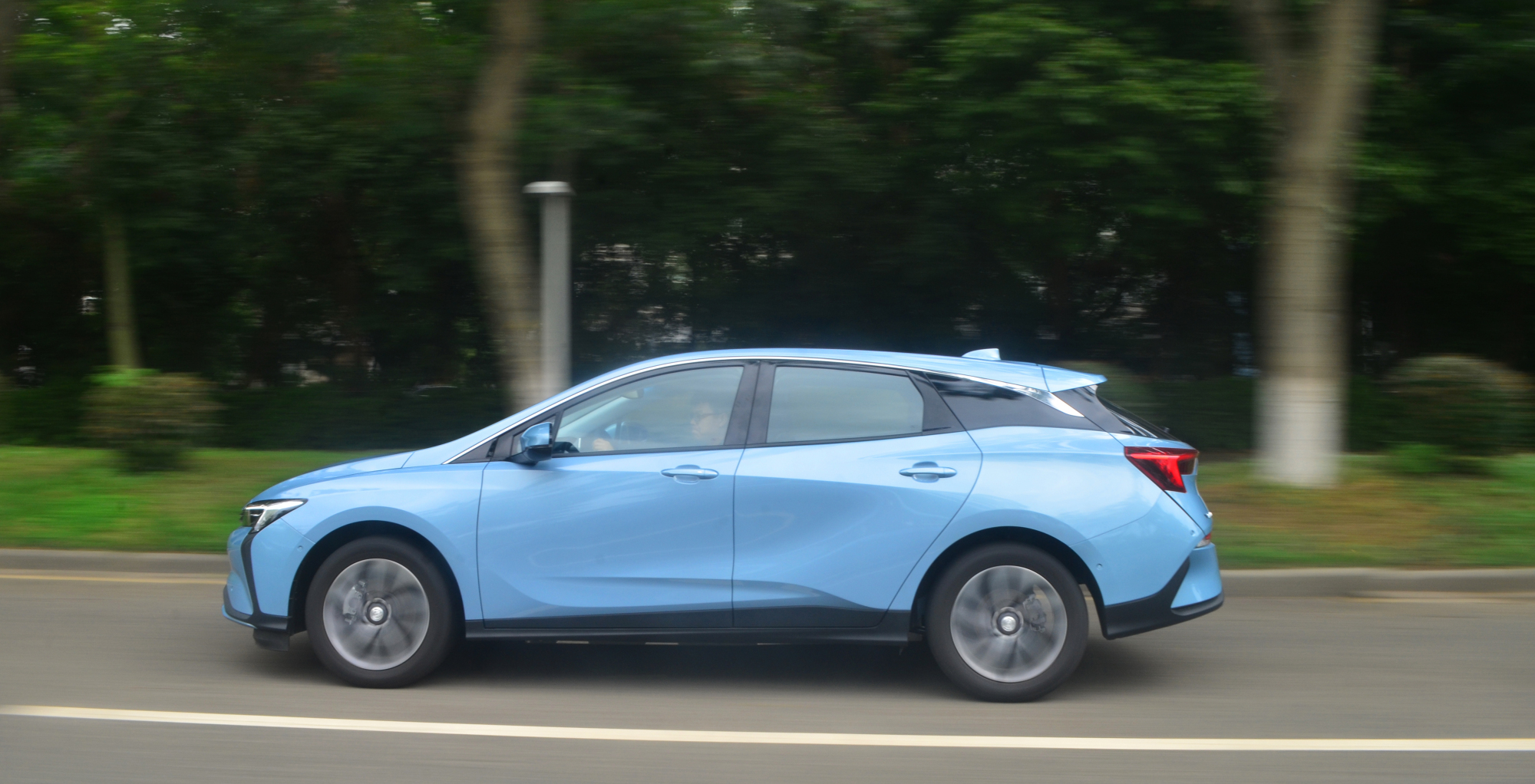 科技感满满别克velite6看车记,最近大热的混合动力别克velite6