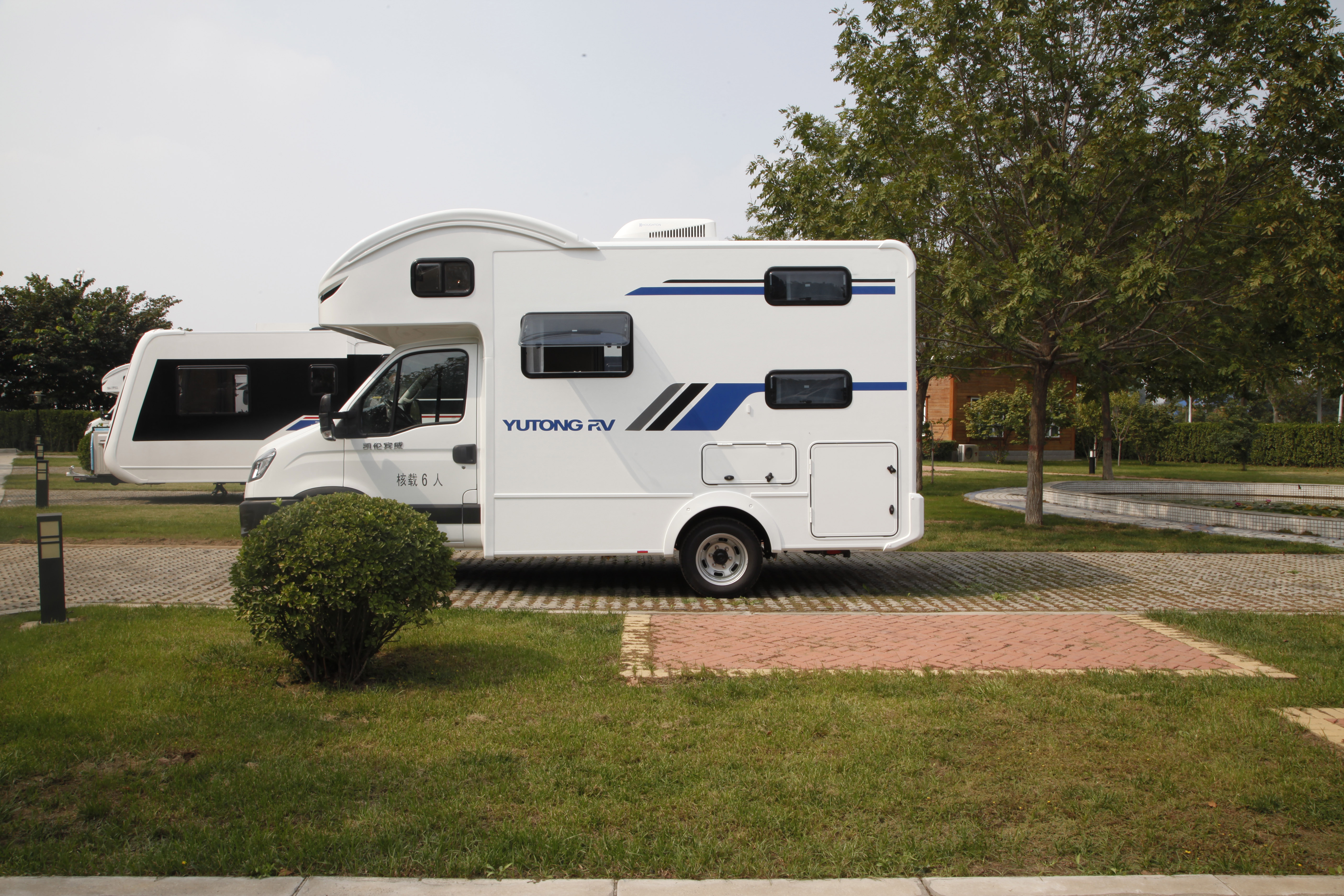 大顶C型限量发售，配置给力，舒适超大空间竟然还有子母床？