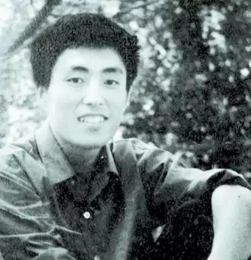 张艺谋长女张末，二嫁外国人后灰溜溜回国，与巩俐达成和解？