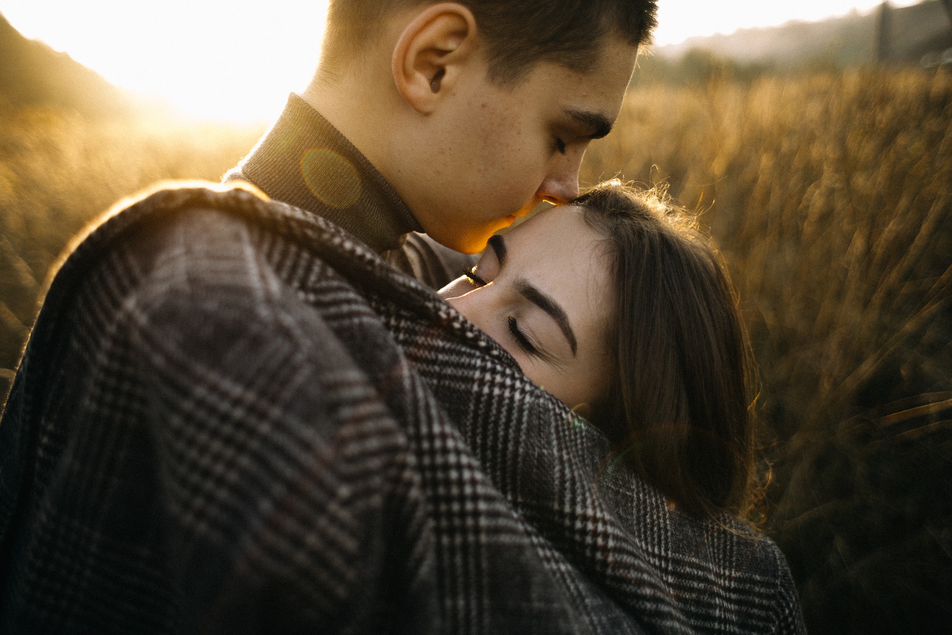 真心相爱的两个人分不开怎么办呢,两个真心相爱的人却不能在一起