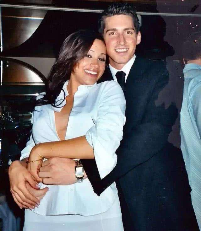 梅根只爱自己超自私!拿前夫当跳板跃入上流社会,哈里拿捏得住?