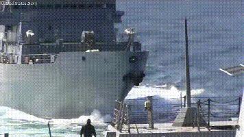 俄罗斯送给美国太空军成立的最好“礼物”：靠近监控“锁眼”卫星