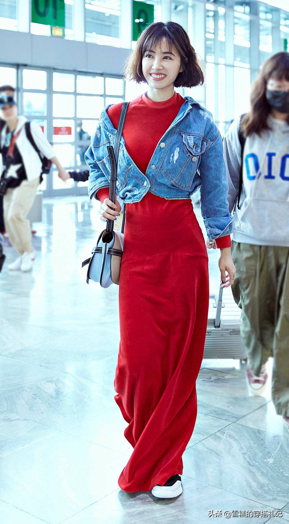 160110斤女生短外套,矮个子穿中长款外套合适吗