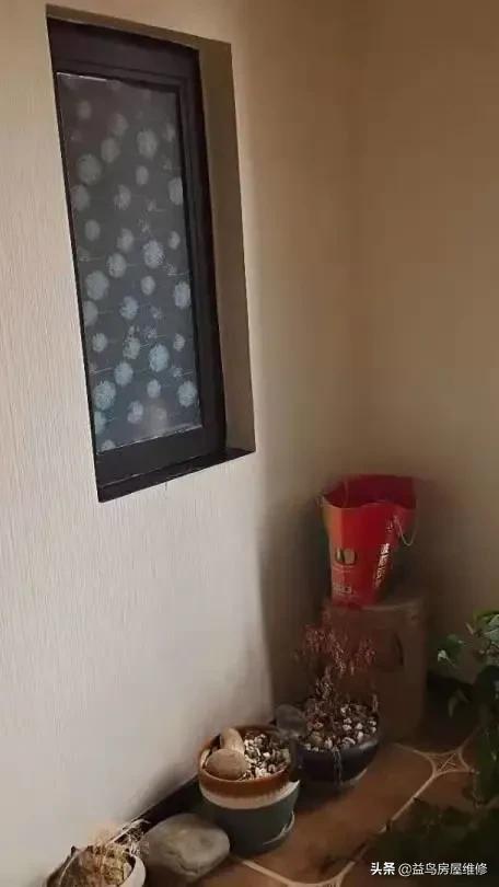 墙面材料有问题,乳胶漆墙面修复要怎样打砂皮