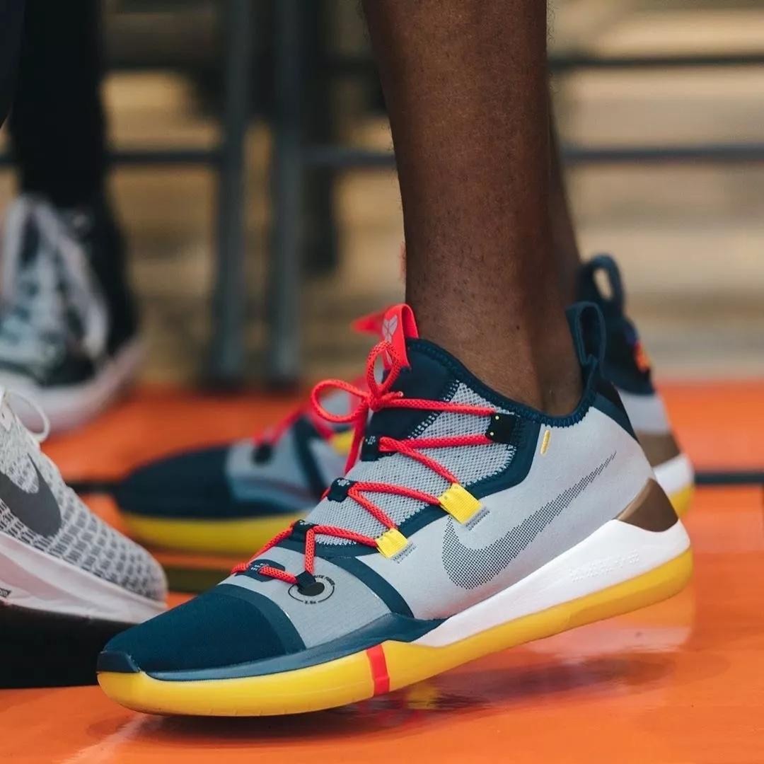 科比生涯最高分穿什么鞋,科比五名人堂配色nba上脚