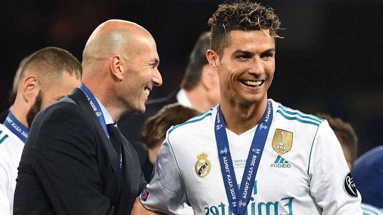 齐达内和伊内斯塔,齐达内和哈维伊涅斯塔谁厉害