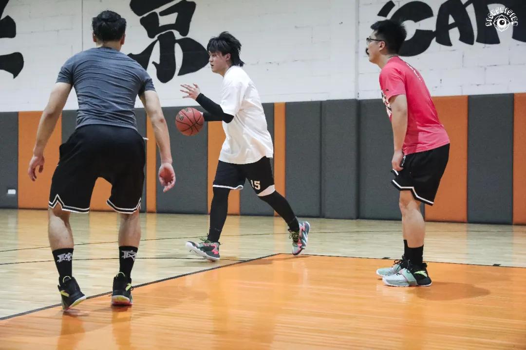 无论是打球还是穿鞋，你都「要疯」一点|KVSN众测