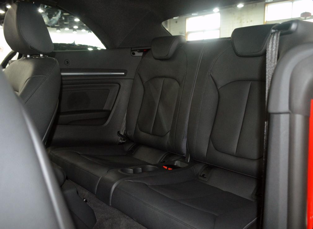 年轻人不一定选野马,这奥迪也能撩妹,7.2秒破百,价格却少了3w+