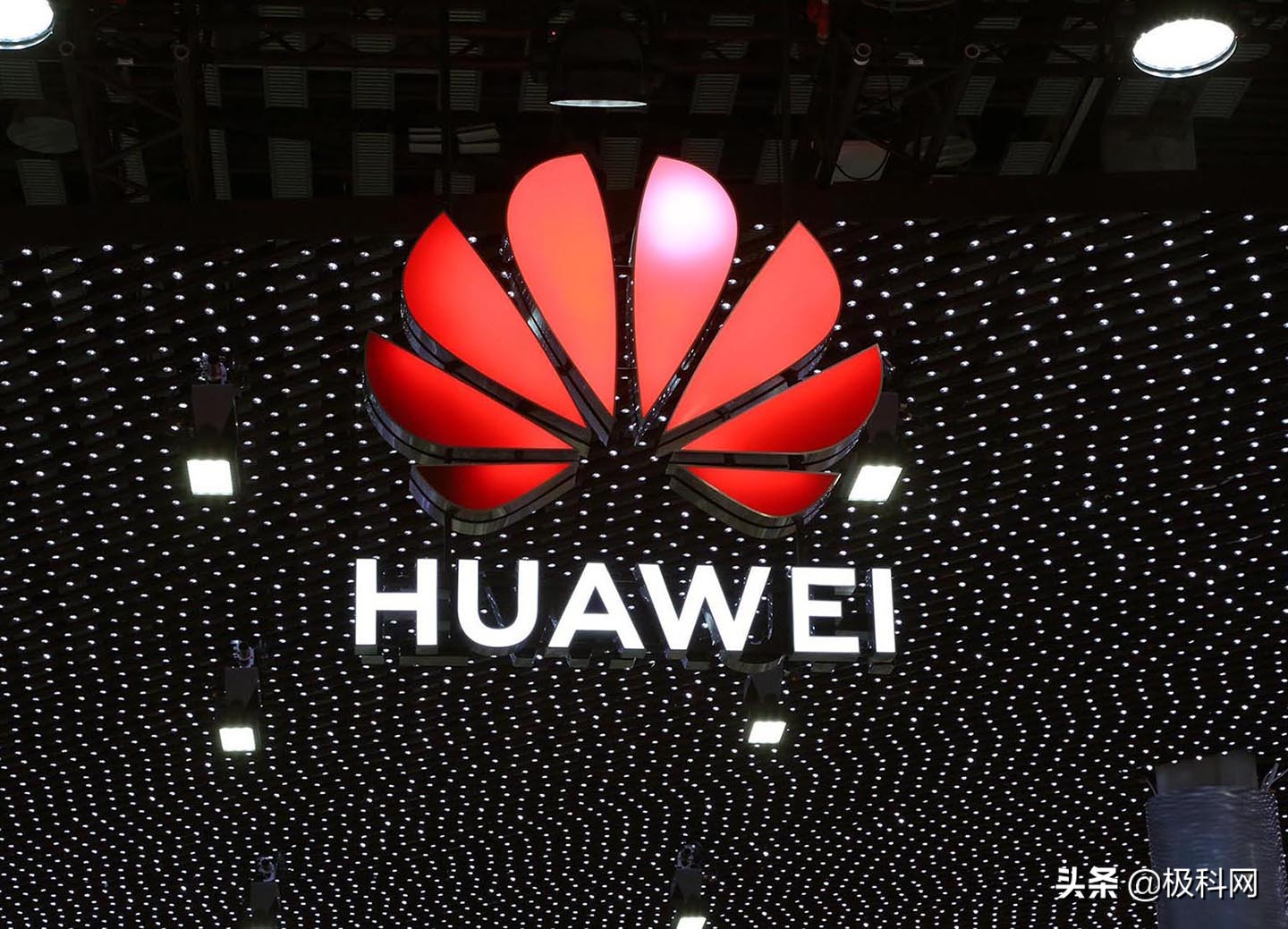 中国企业营收100强排名,华为公司和西门子公司哪个厉害