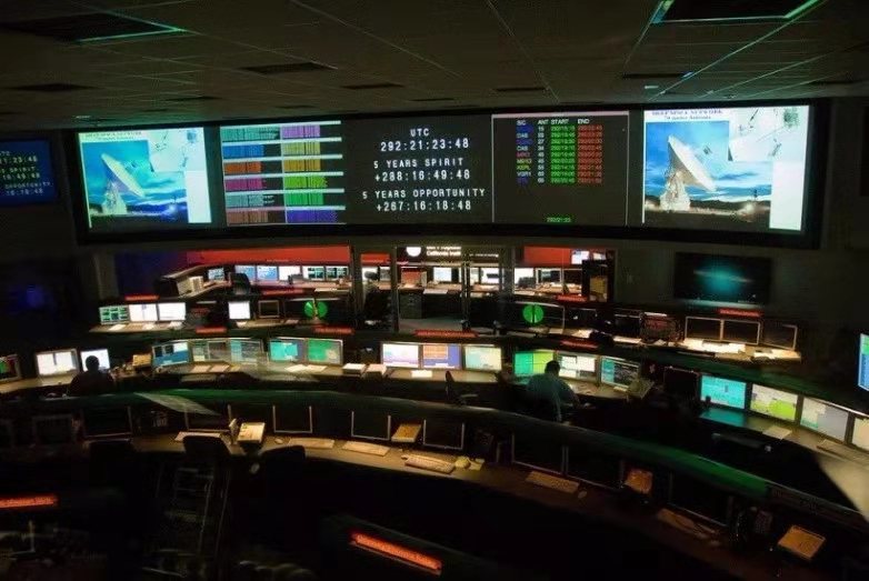 美国深空网络系统,美国深空网络旅行者一号