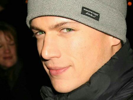 《越狱》男主抑郁症想自杀?世界上最会越狱的男人—米帅