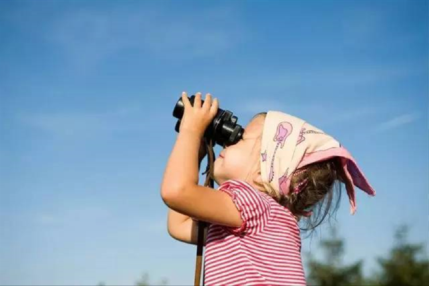 4岁儿童穿高跟鞋,小孩穿高跟鞋打扮