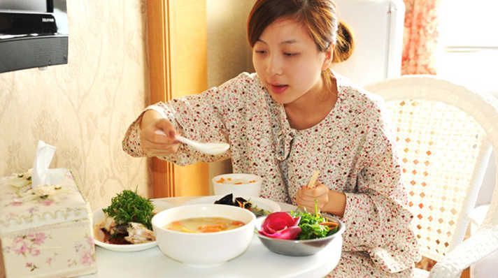 坐月子期间不能吃什么食物,坐月子期间不能吃哪些水果