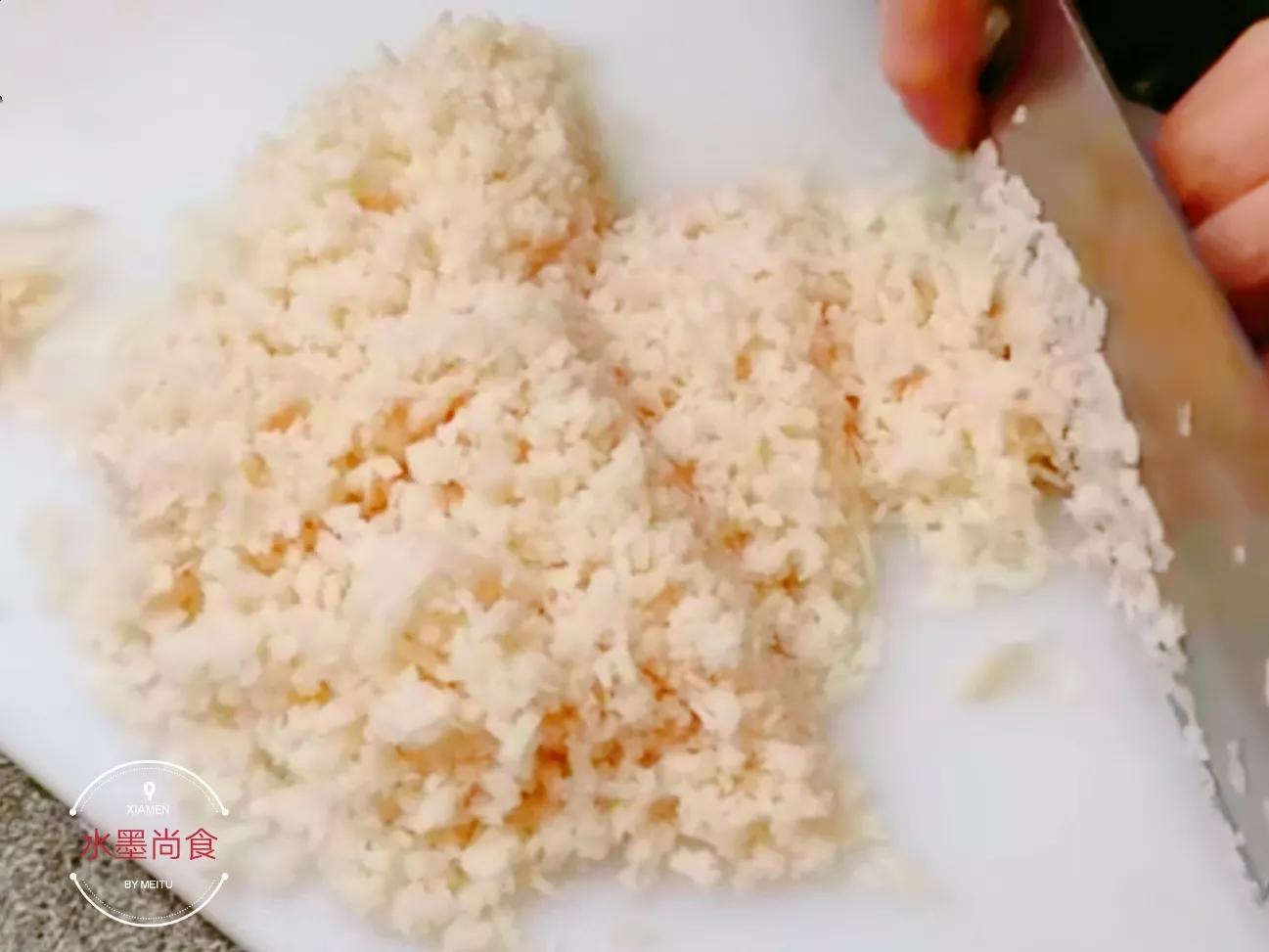 炸肉丸子加鸡蛋和面粉,炸肉丸子加淀粉还是面粉