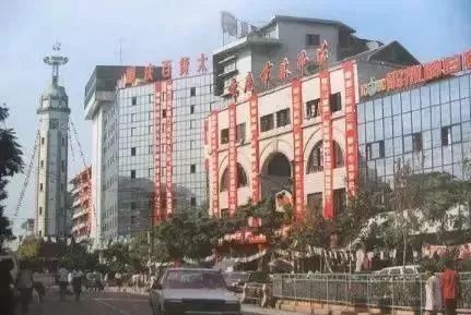 解放碑历史古迹,解放碑的历史遗迹