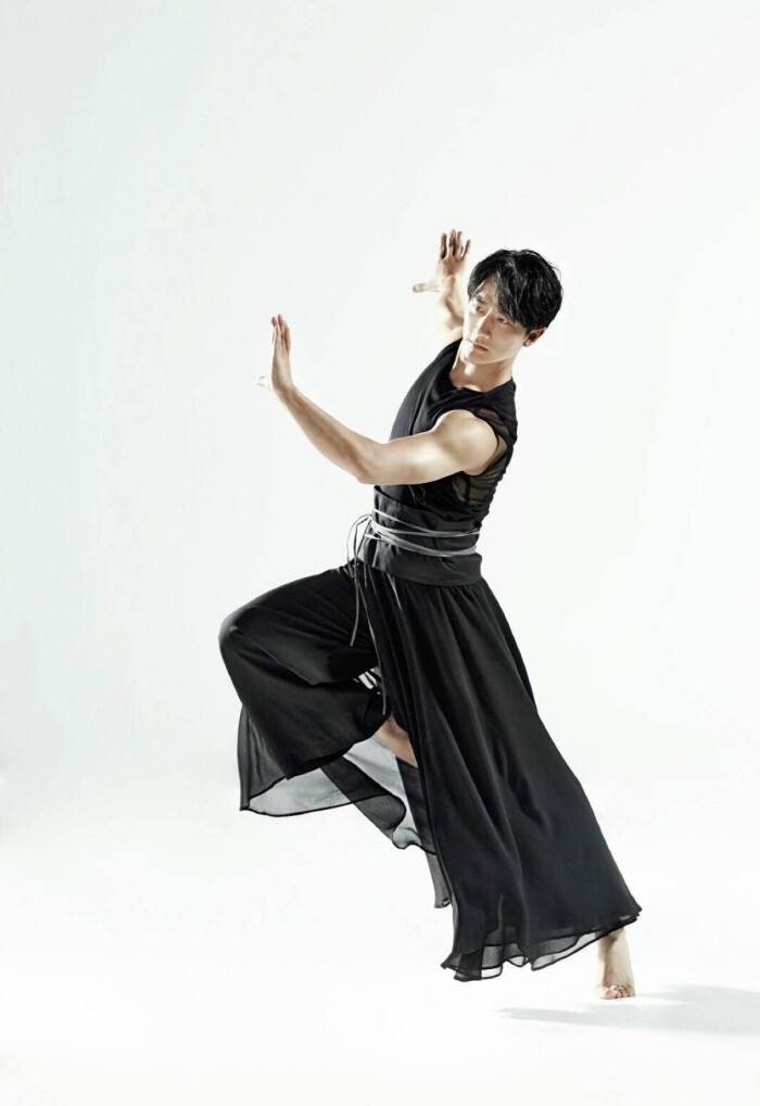 黄轩被换角色,黄轩爆红背后的故事