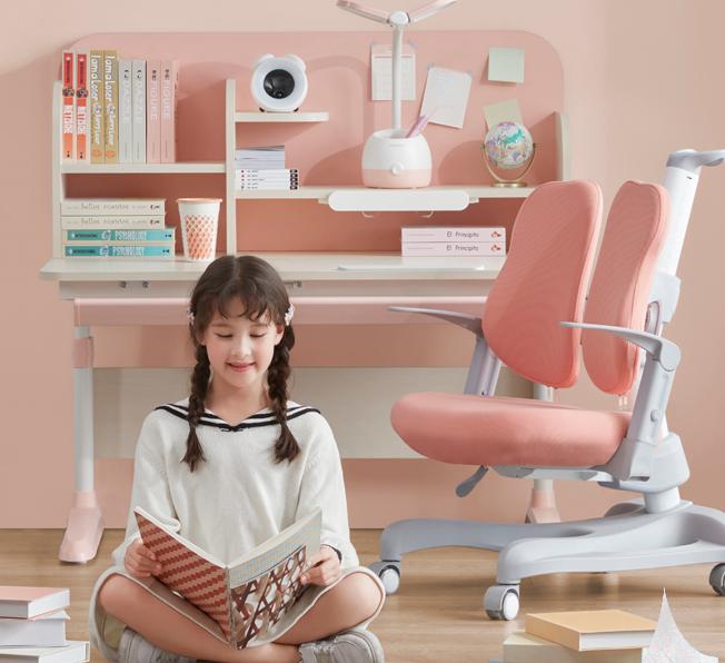 爱果乐和美嘉思儿童桌椅哪个好,爱果乐和黑白调儿童桌椅哪个好