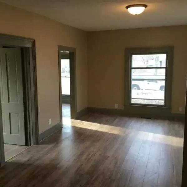 1000万美元在美国买房子,美国1000美元能租到什么样的房子