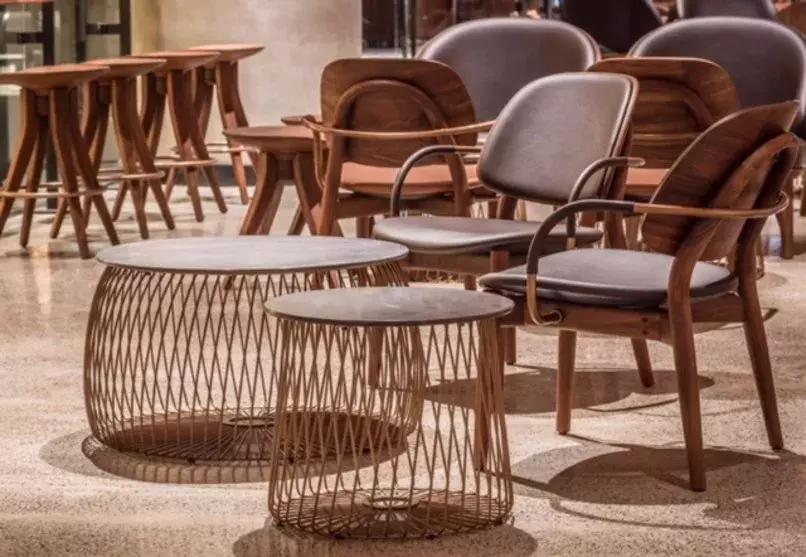 星巴克的设计是谁设计的,上海星巴克的设计师