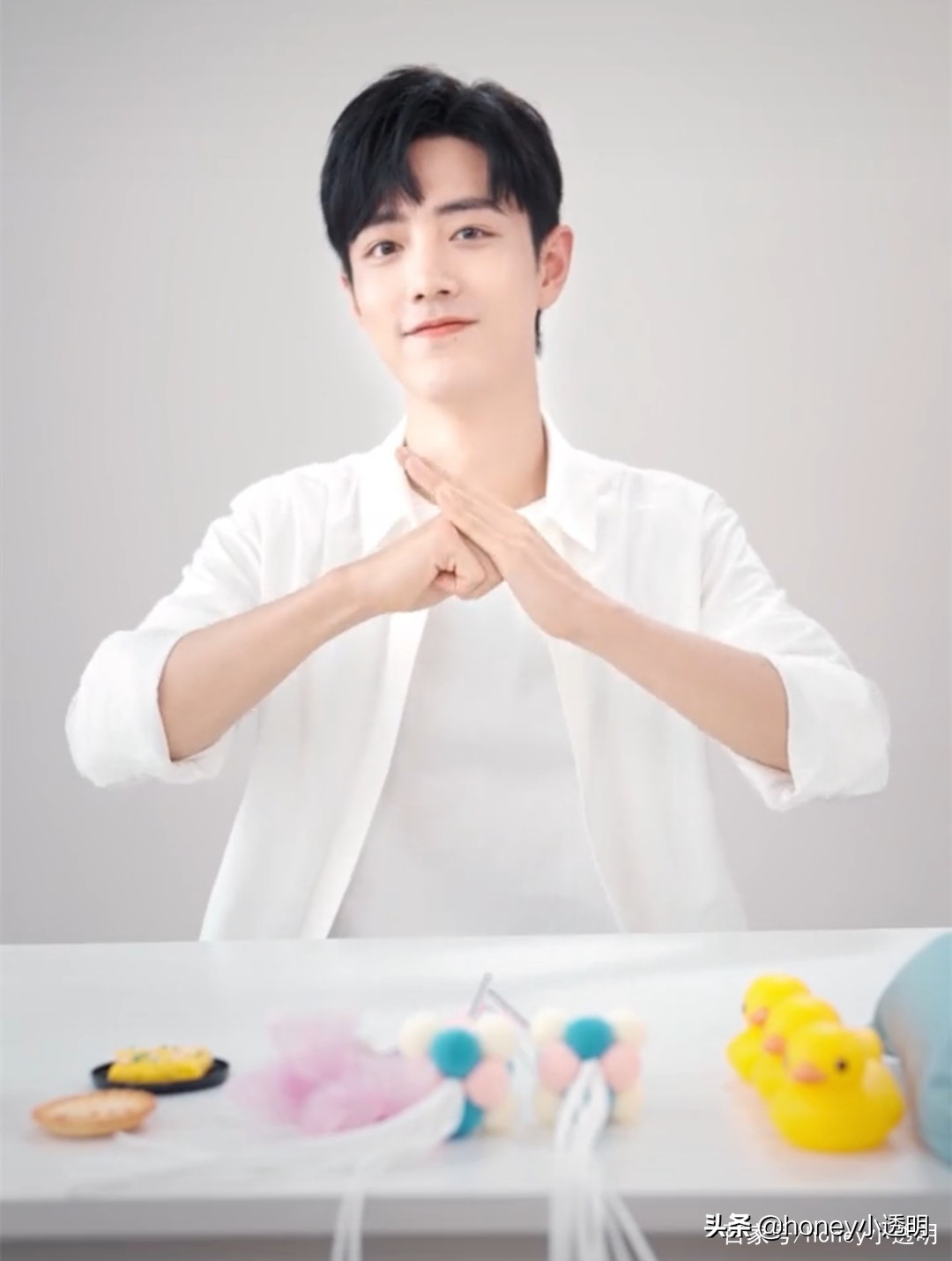 肖战“登”世界第一高楼!品牌斥资跨国直播,网友全程观看被震撼