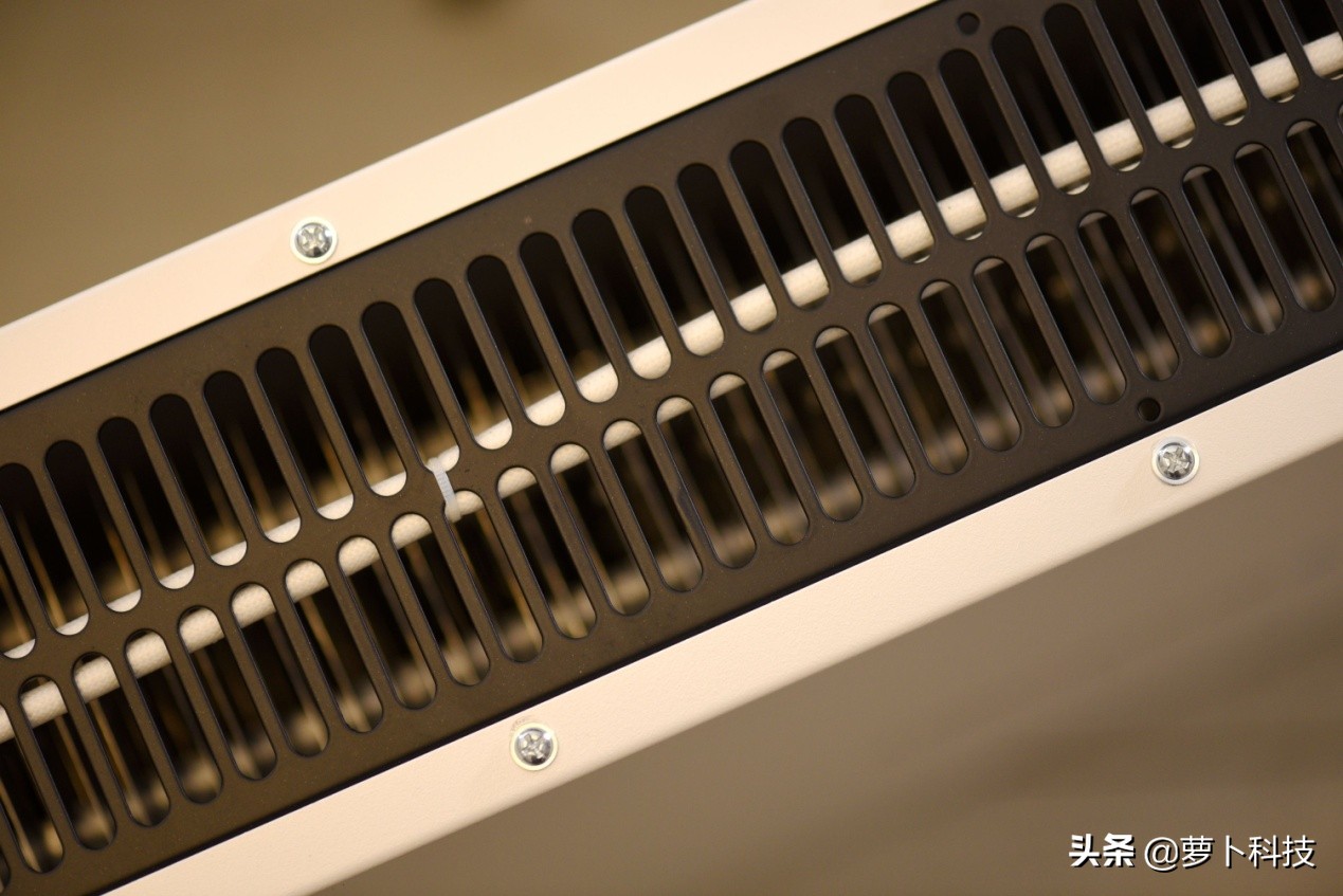 别墅加湿取暖神器，Blaupunkt德国蓝宝H1智能对流电暖气评测