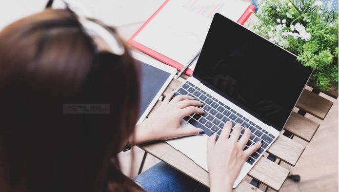 油烟净化器多久清洗一次,油烟净化器使用几年换新的