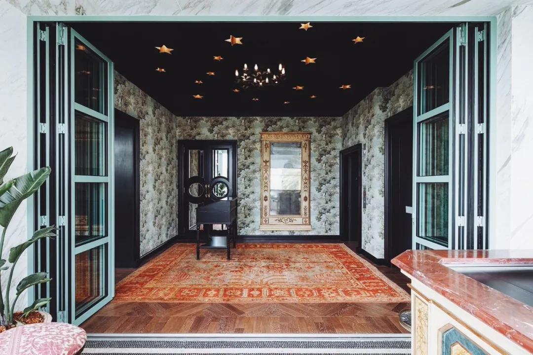 lv咖啡店设计风格,gucci高端店铺设计