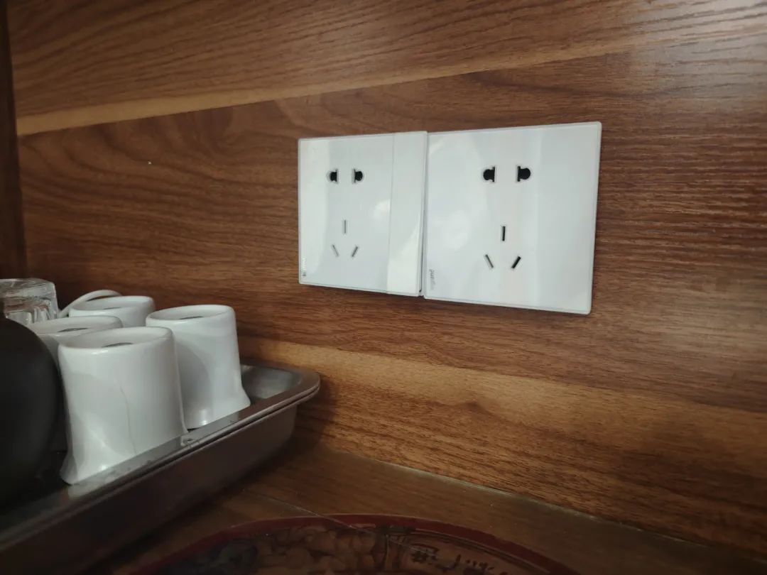 定制餐边柜设计效果图,餐边柜定制设计效果图