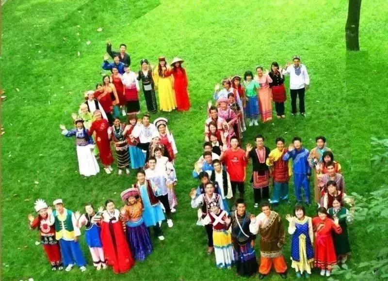 一头扎进春天里云南,美如仙境的西南民大