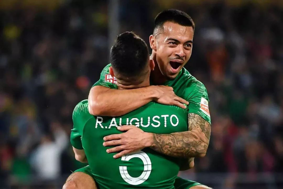 在中国,足球不如一碗早餐粉!