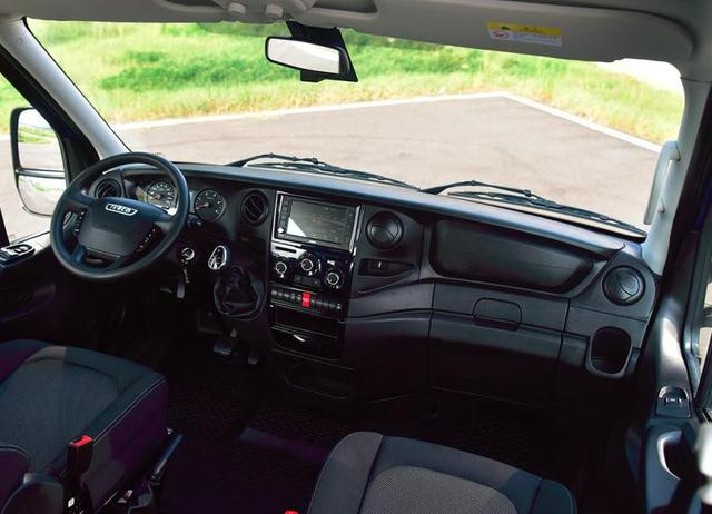 二手欧胜依维柯长轴可以挂蓝牌,自动挡依维柯欧胜蓝牌工程车