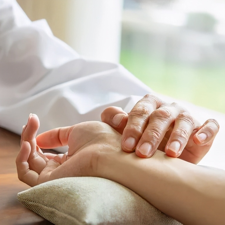 中医如何结合西医？国医大佬孙郁芝、王世民这样说......