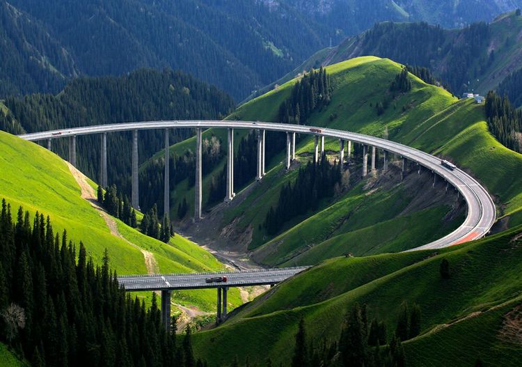 *疆新**是个好地方作者:刘尊鑫