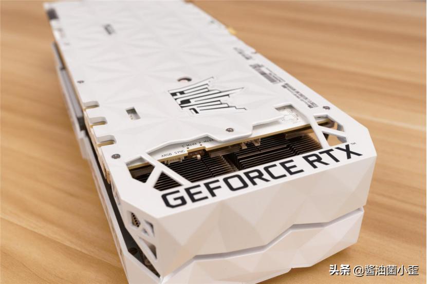 影驰rtx3090金属大师尺寸,影驰20周年纪念版rtx4090显卡开箱