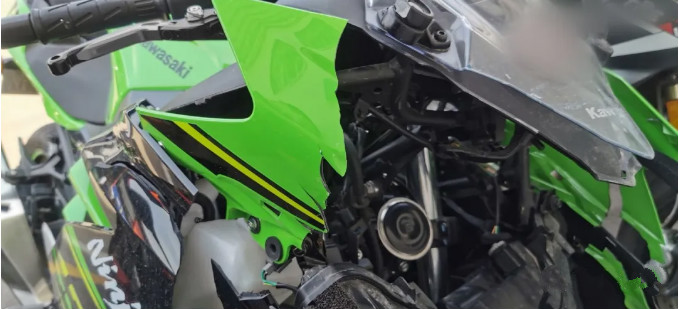 赛600与川崎400的对比,黄龙600和川崎400哪个值得入手