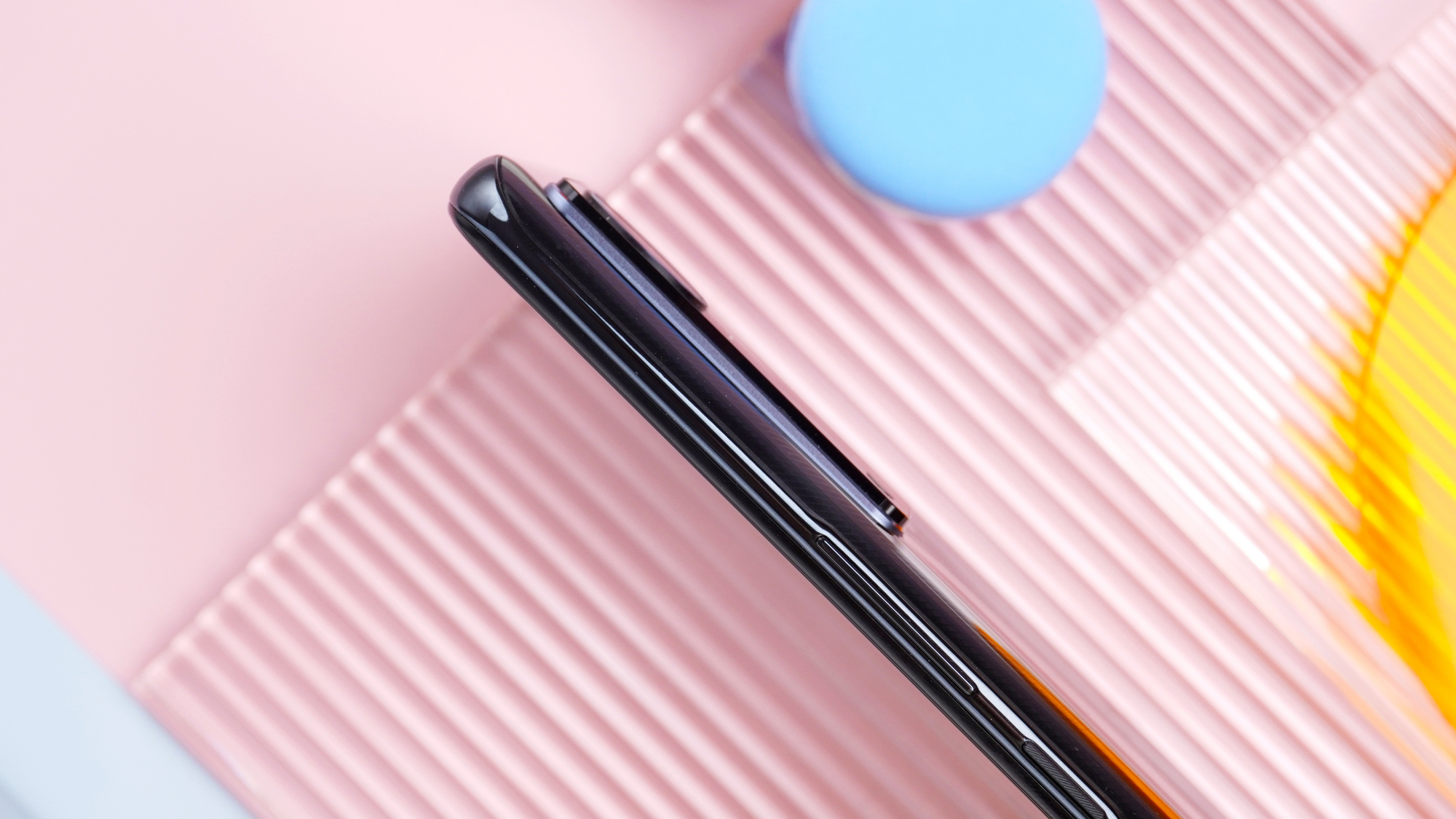 中兴axon30屏下版上手体验,中兴axon30ultra对比axon30pro