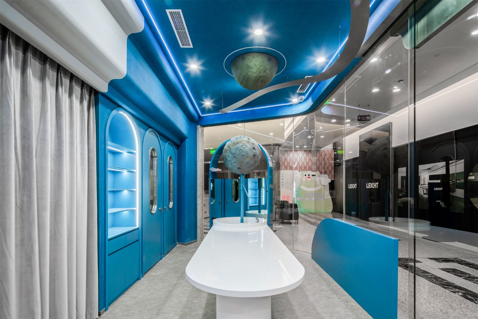 鍞効璇虹溂瑙嗗厜,鍞効璇虹溂瑙嗗厜闄嗗鍢翠腑蹇冨簵