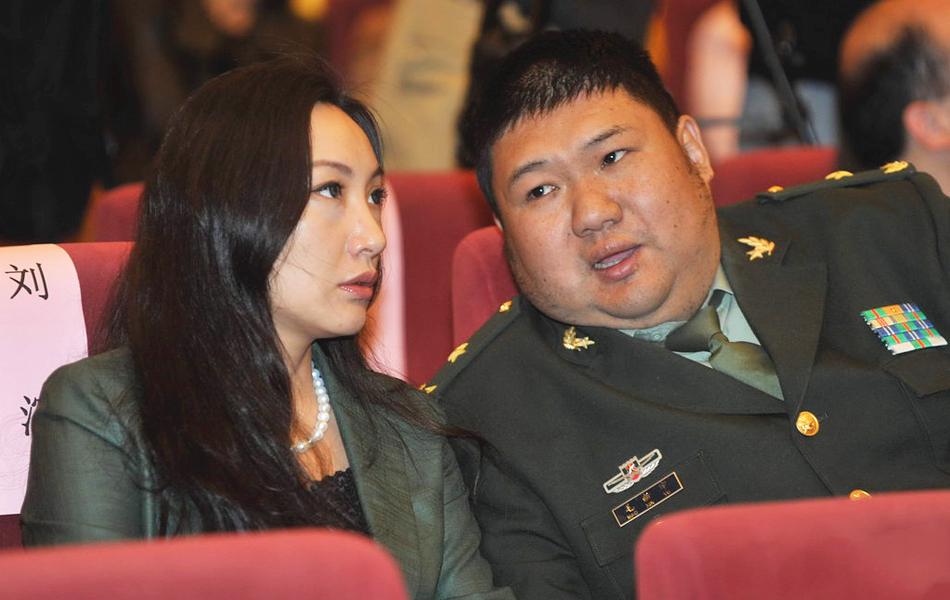 刘滨:毛主席的嫡孙媳妇,当兵后嫁给*新宇毛**,婚后与婆婆宛如姐妹