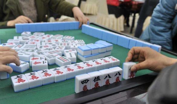 麻将总是输多赢少大师教你四招,麻将怎么打零基础教学