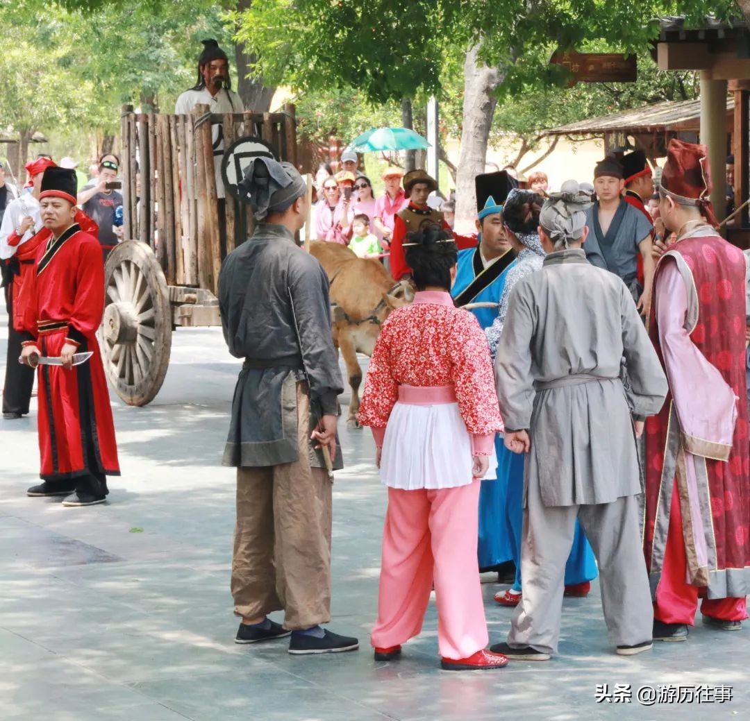 宋代真正的皇宫是什么样子的,为什么明清皇宫那么小