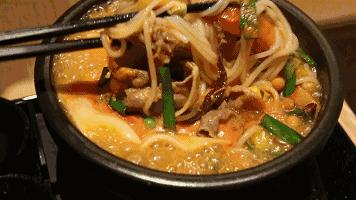 一篇文章带你了解透云南米线！强推