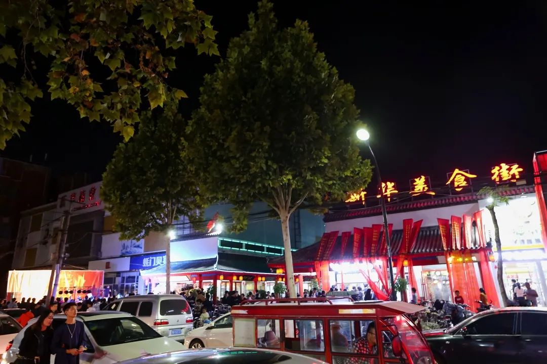 八蜡庙街涑河南街美食,八腊庙街的提拉米苏店