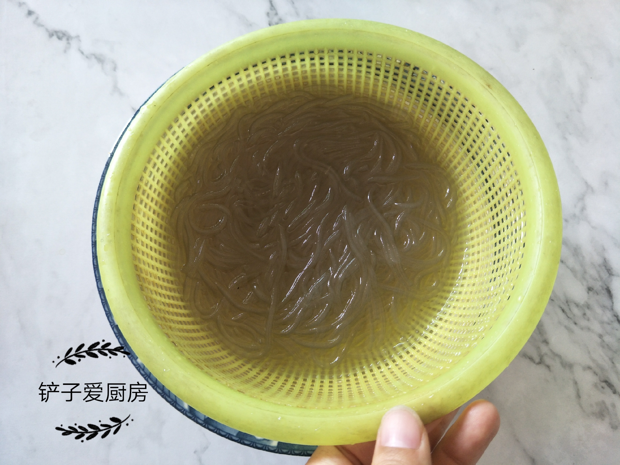 炒粉丝的方法全过程,炒粉丝如何不粘锅